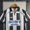 1997/1998 Retro Juventus Football Shirt Home detail view