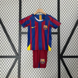 2005/2006 Retro Kids Size Barcelona Home Football Shirt