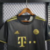 2021/2022 Retro Football Jersey Bayern Munich Away detail view