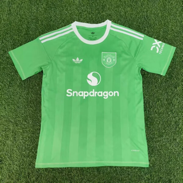 2025/2026 Manchester United Goalkeeper Football Shirt
