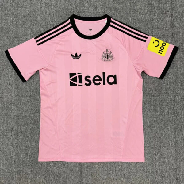 2025/2026 Newcastle United Goalkeeper Football Shirt
