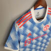 Manchester United Football Shirt Away 2021/2022 Retro detail view